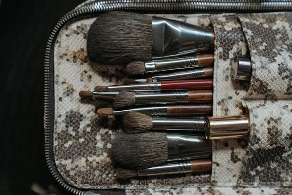 10 Makeup Hacks Every Beauty Lover Needs to Know ASAP